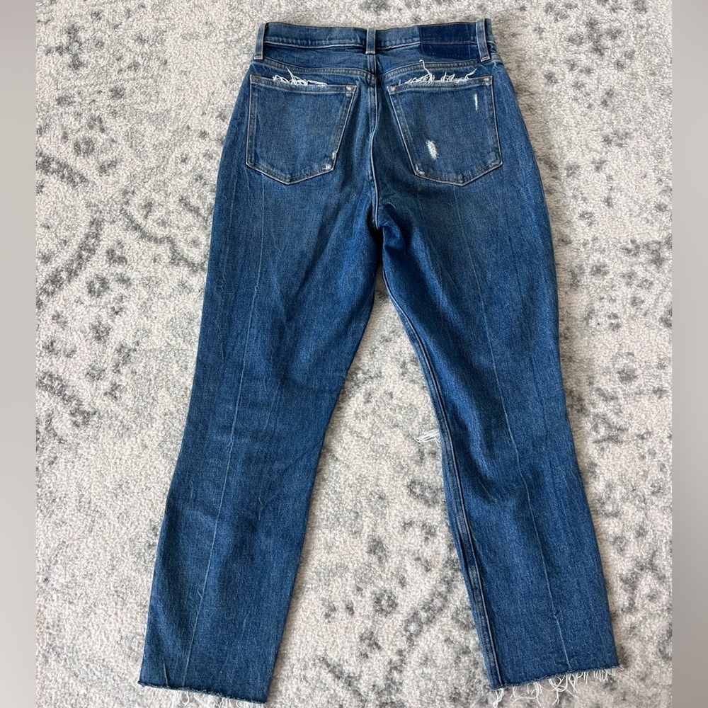 A&F High Rise Mom Jeans - Picture 2 of 4